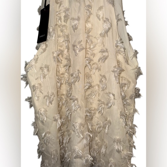 AMOLI Couture Ivory Tassel Fringe Cowl Neck Blouse Sleeveless Textured Preppy - Picture 3 of 6